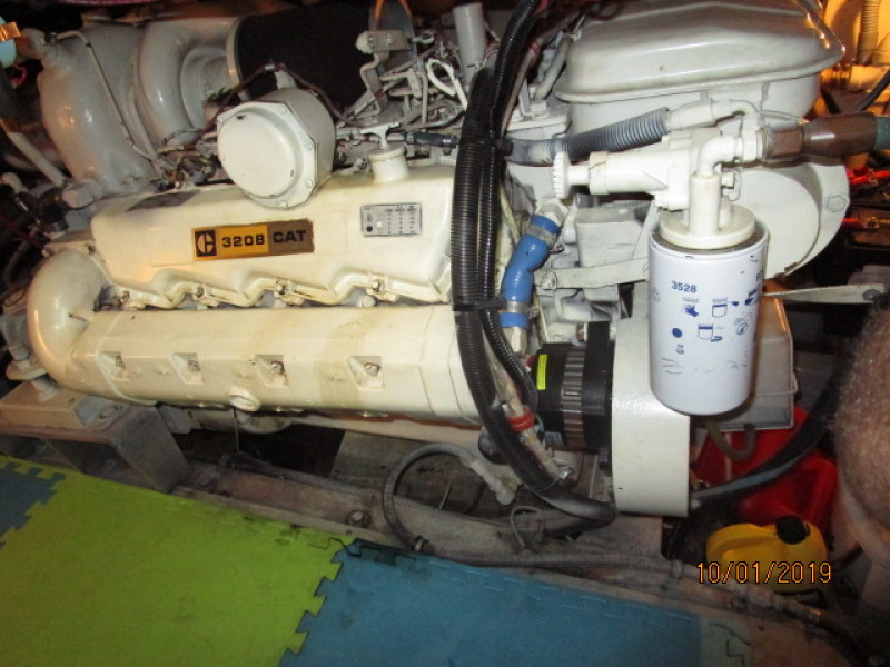 1987 Hatteras "43" Motor Yacht
