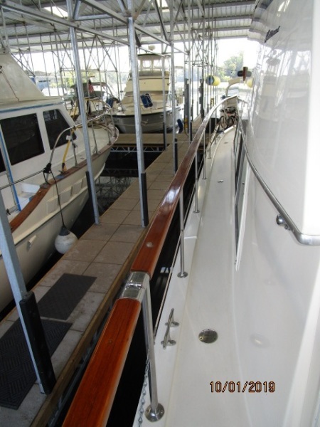 1987 Hatteras "43" Motor Yacht