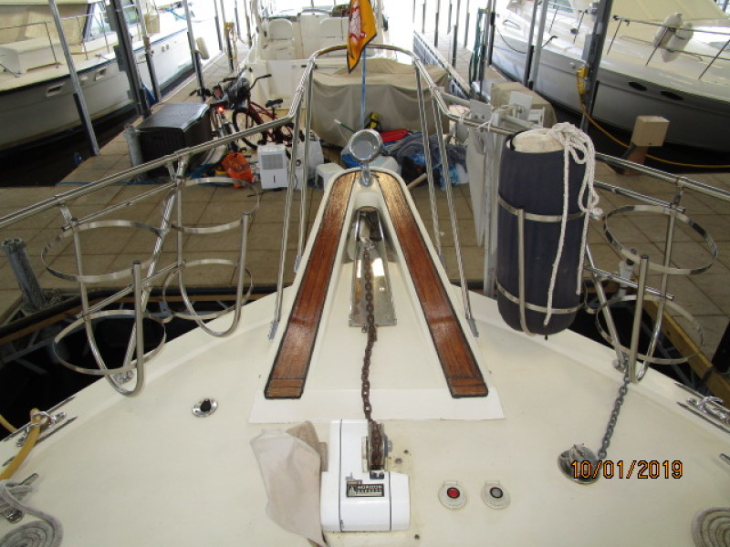 1987 Hatteras "43" Motor Yacht