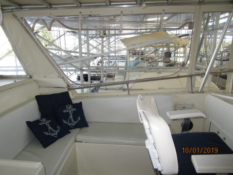 1987 Hatteras "43" Motor Yacht