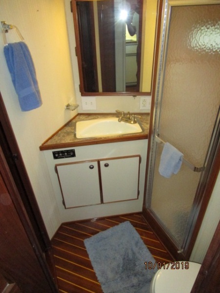 1987 Hatteras "43" Motor Yacht