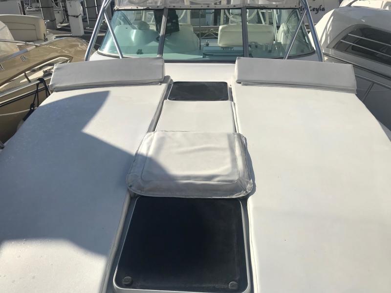 37' 2005 Stamas Express