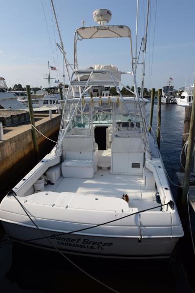 37' 2005 Stamas Express