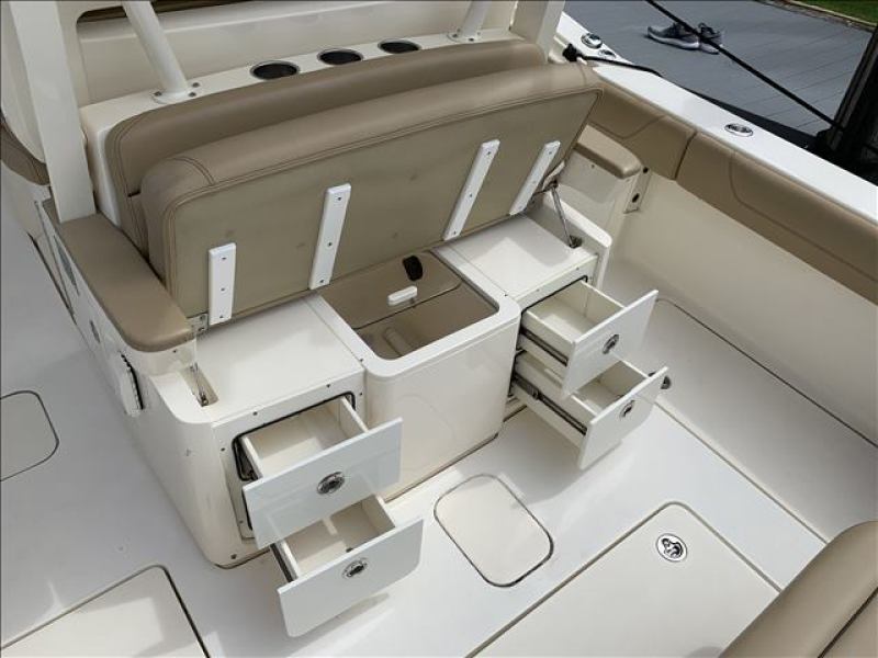 35' 2015 Scout 355 LXF