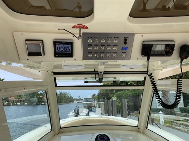 35' 2015 Scout 355 LXF