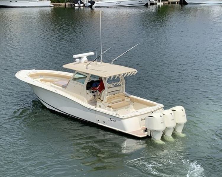 35' 2015 Scout 355 LXF