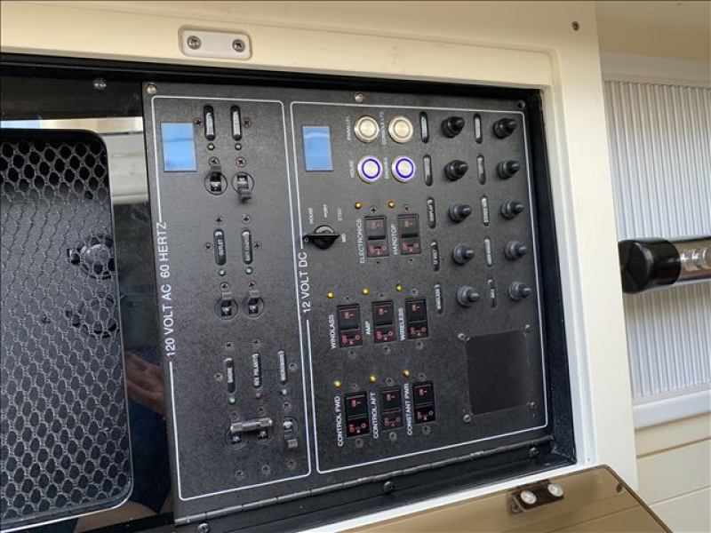 35' 2015 Scout 355 LXF