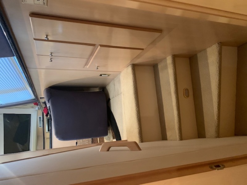 2000 Carver 406