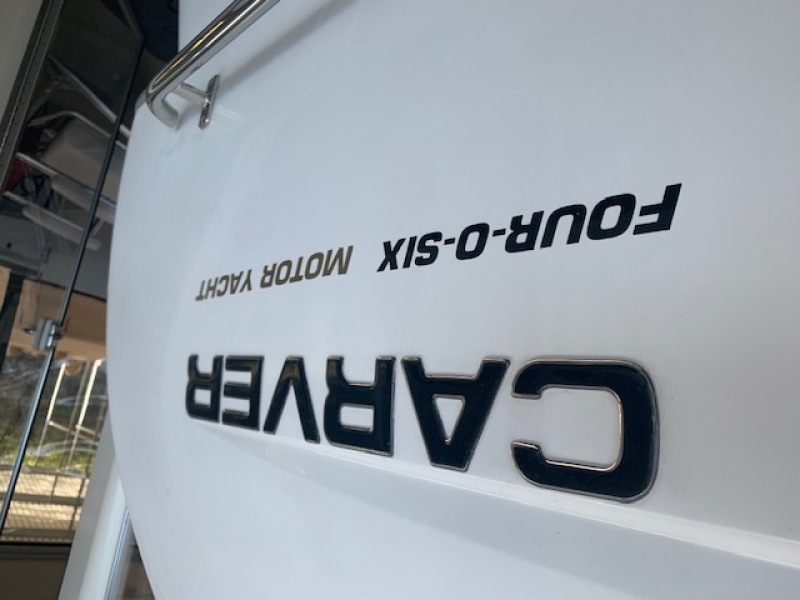 2000 Carver 406