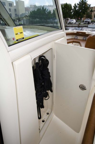 32' 2017 Scout 320 LXF