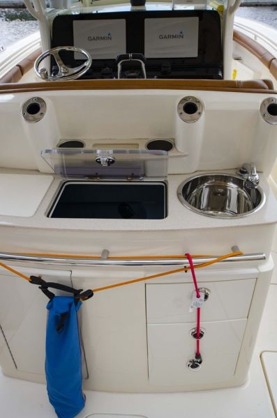 32' 2017 Scout 320 LXF