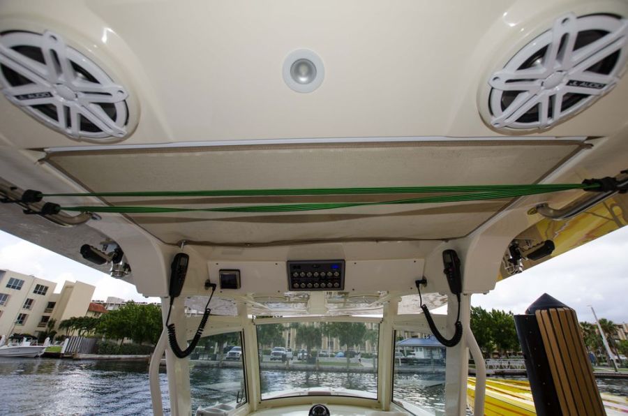 32' 2017 Scout 320 LXF