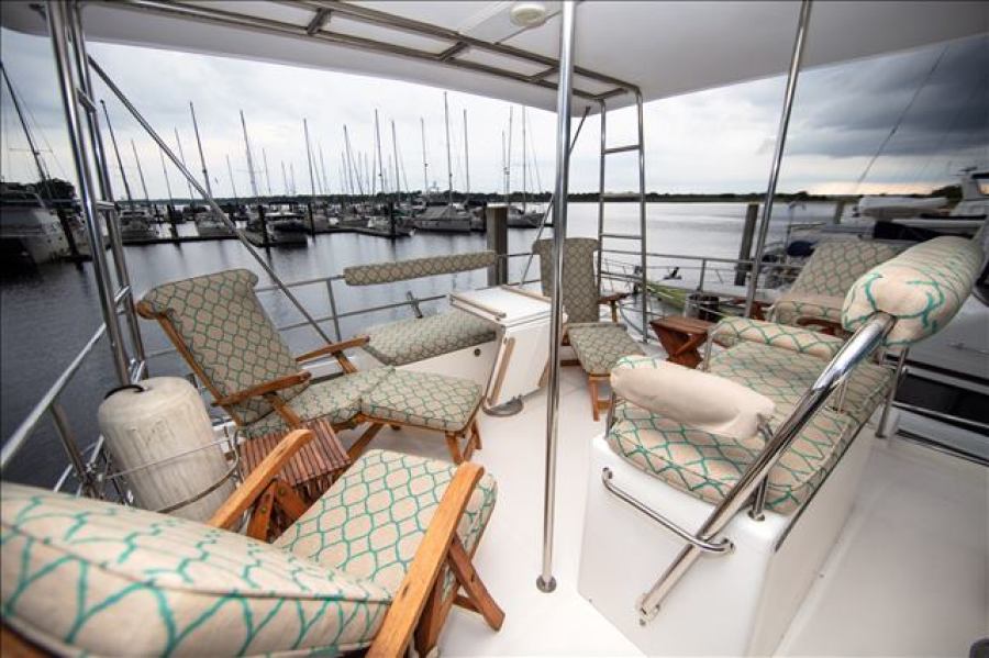 40' 2006 Endeavour Catamaran Cruiser