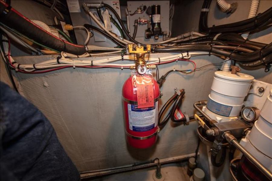 40' 2006 Endeavour Catamaran Cruiser