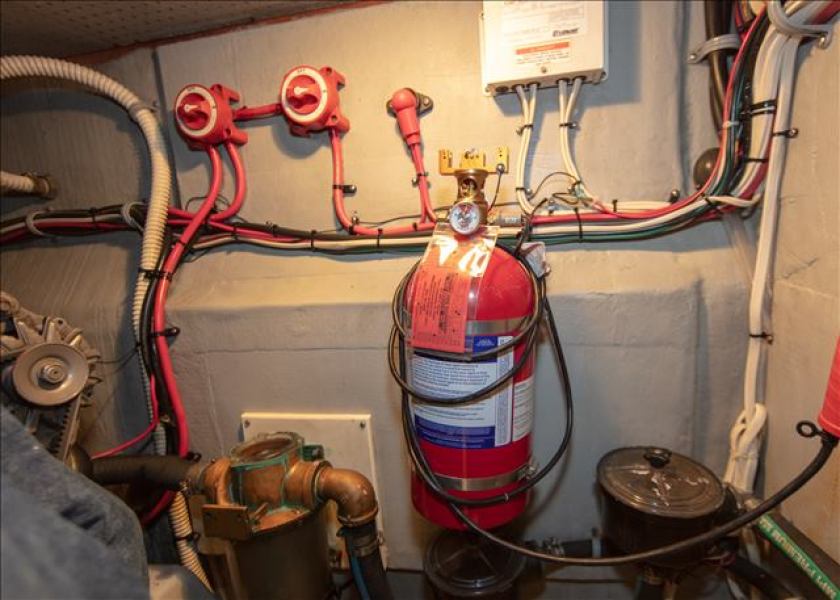 40' 2006 Endeavour Catamaran Cruiser