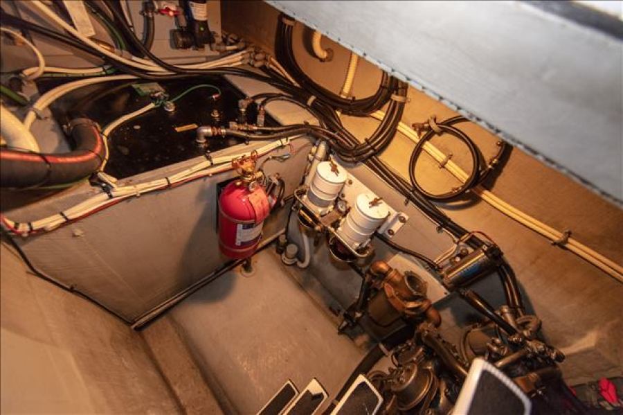 40' 2006 Endeavour Catamaran Cruiser