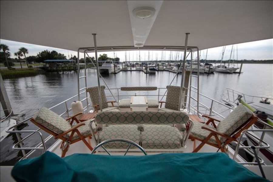 40' 2006 Endeavour Catamaran Cruiser