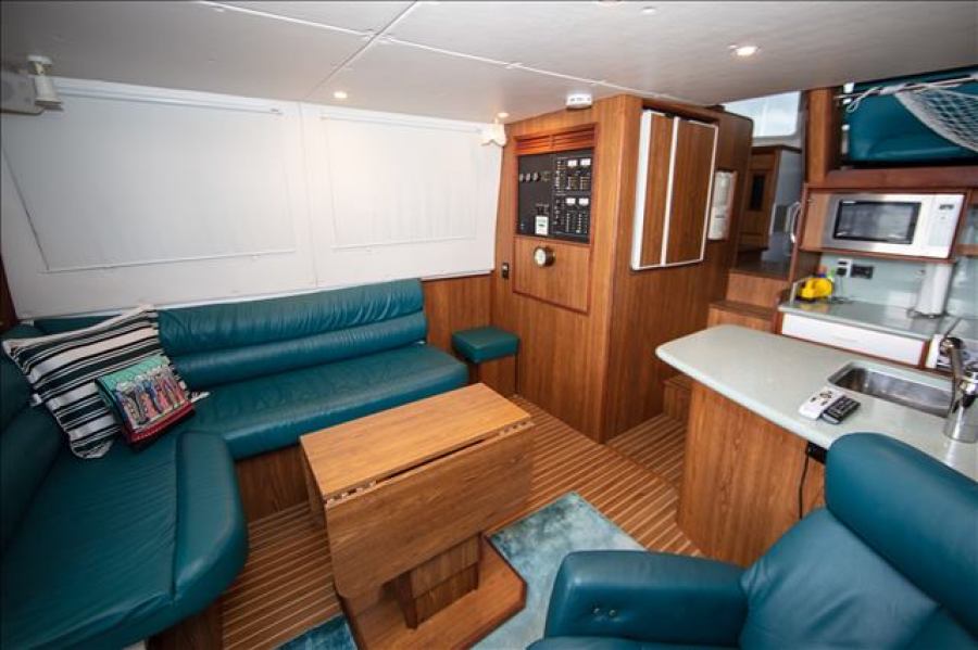 40' 2006 Endeavour Catamaran Cruiser