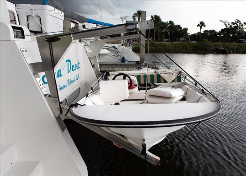 40' 2006 Endeavour Catamaran Cruiser