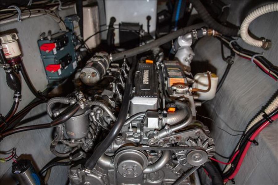 40' 2006 Endeavour Catamaran Cruiser