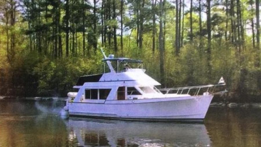 40' 1986 Ocean Alexander Europa Sedan