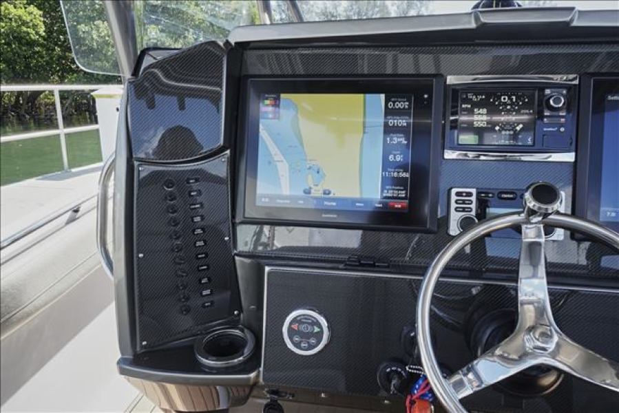 39' 2015 Nor-Tech Center Console