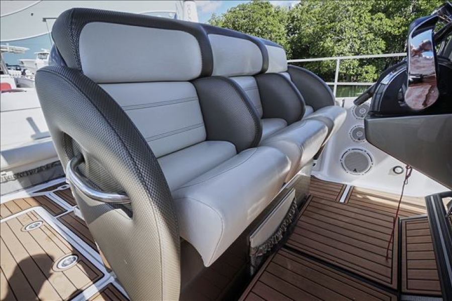 39' 2015 Nor-Tech Center Console