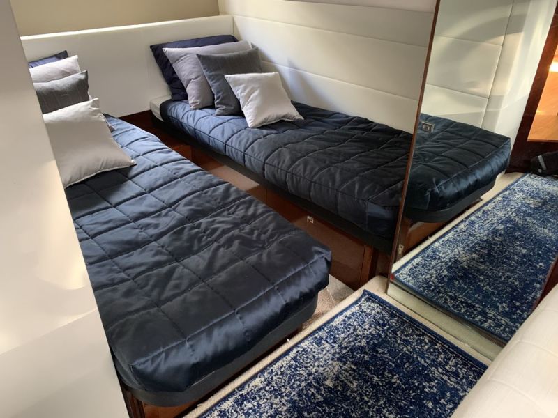 39' 2013 Princess V39