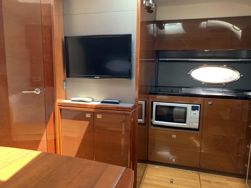 39' 2013 Princess V39