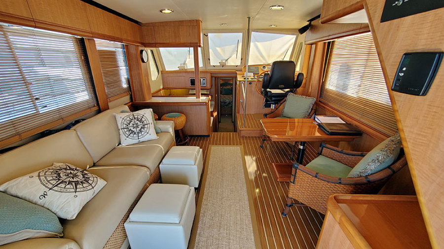 2006 Mainship 430 Sedan