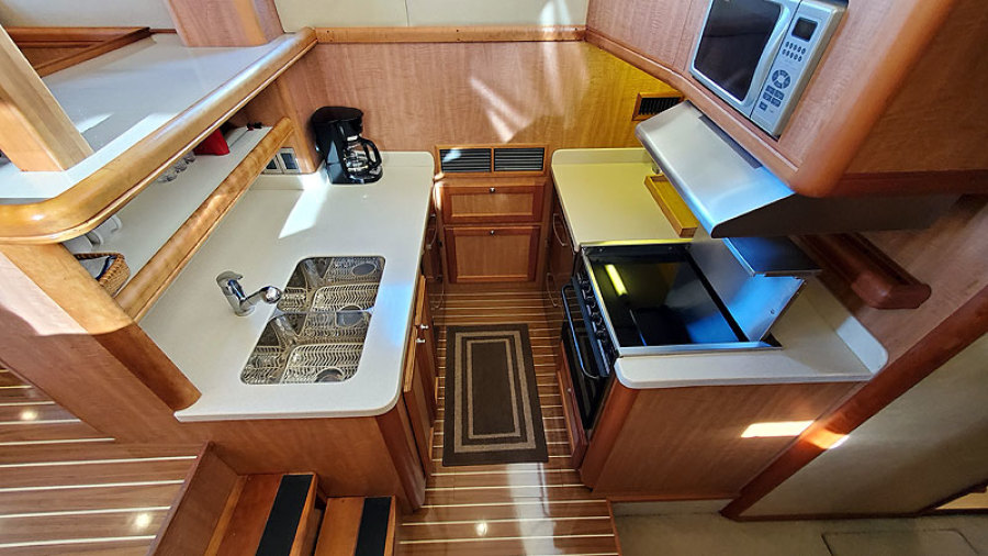 2006 Mainship 430 Sedan