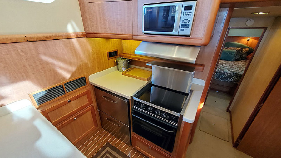 2006 Mainship 430 Sedan