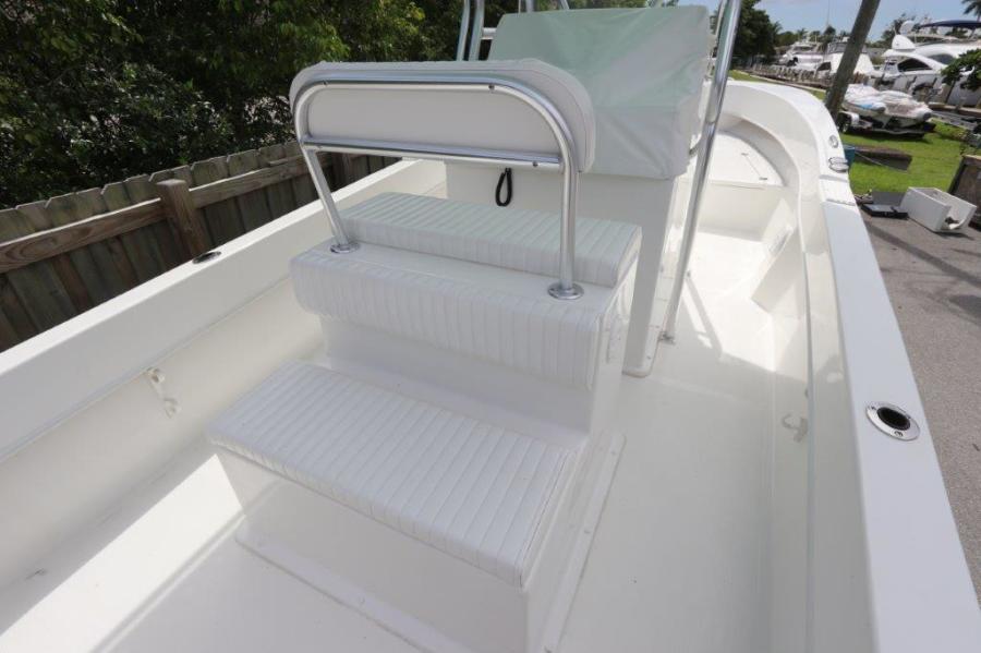 27' 2017 Dusky 278 Center Console