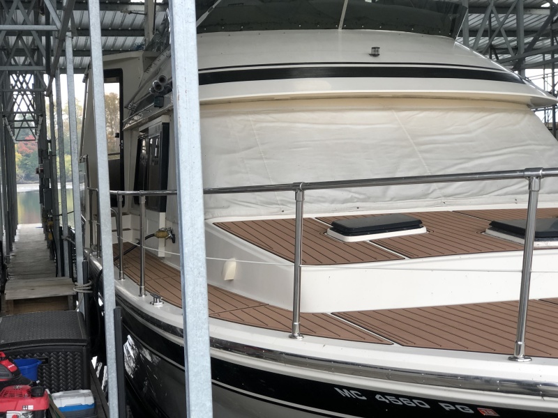 1991 Vista 43 Motor Yacht