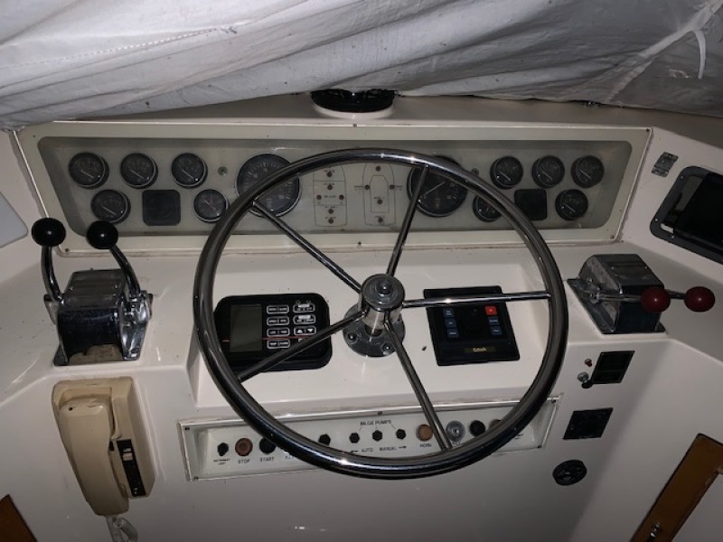 1991 Vista 43 Motor Yacht