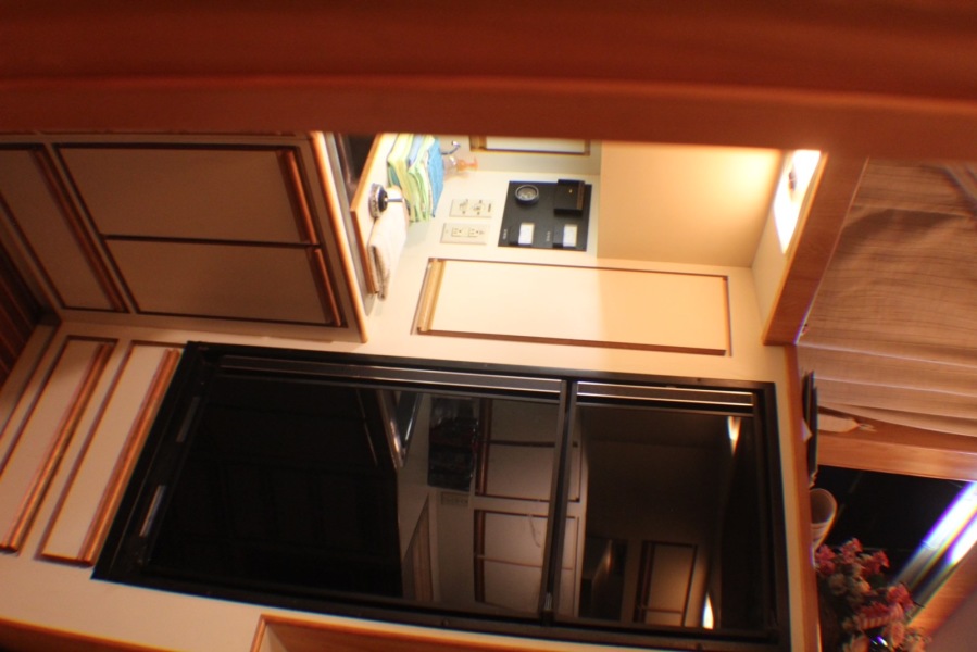 1991 Vista 43 Motor Yacht