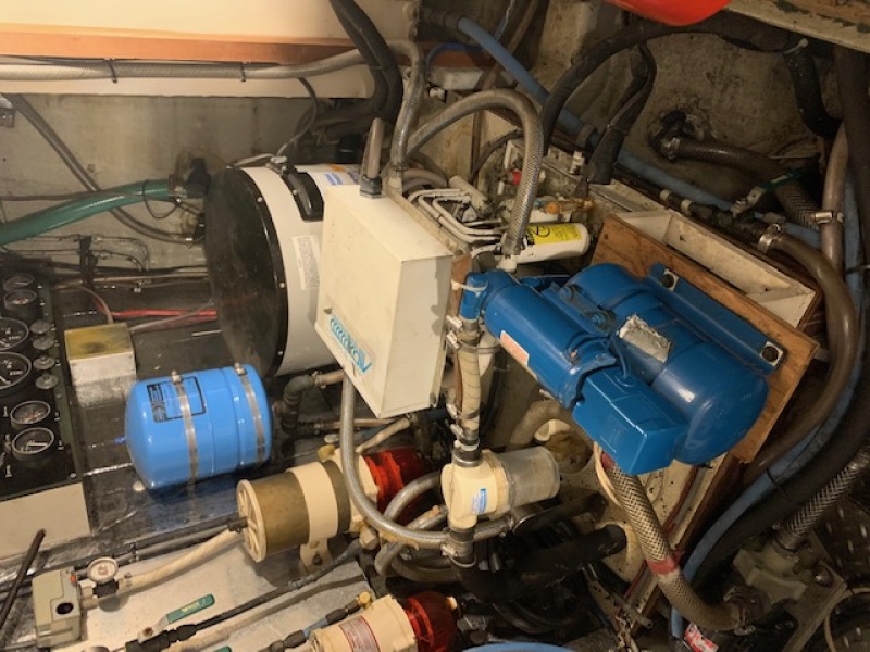 1991 Vista 43 Motor Yacht