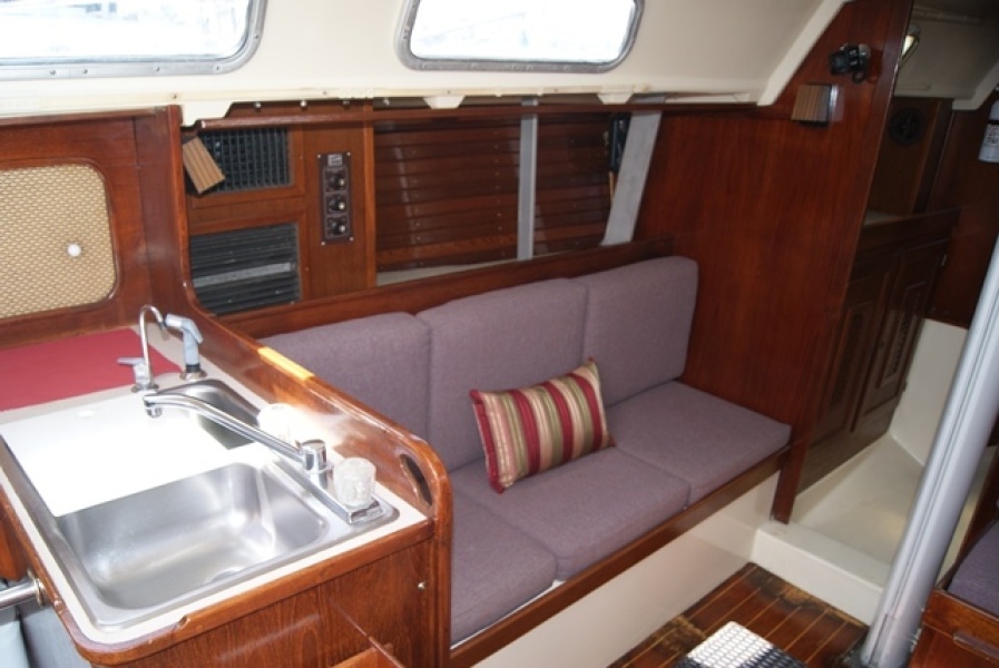 1982 San Juan 34