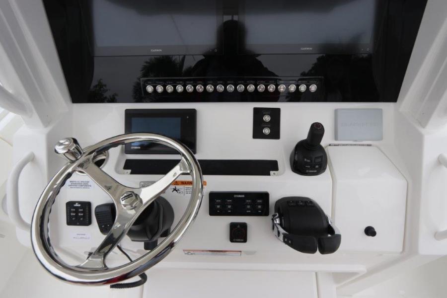 34' 2020 Regulator 34SS