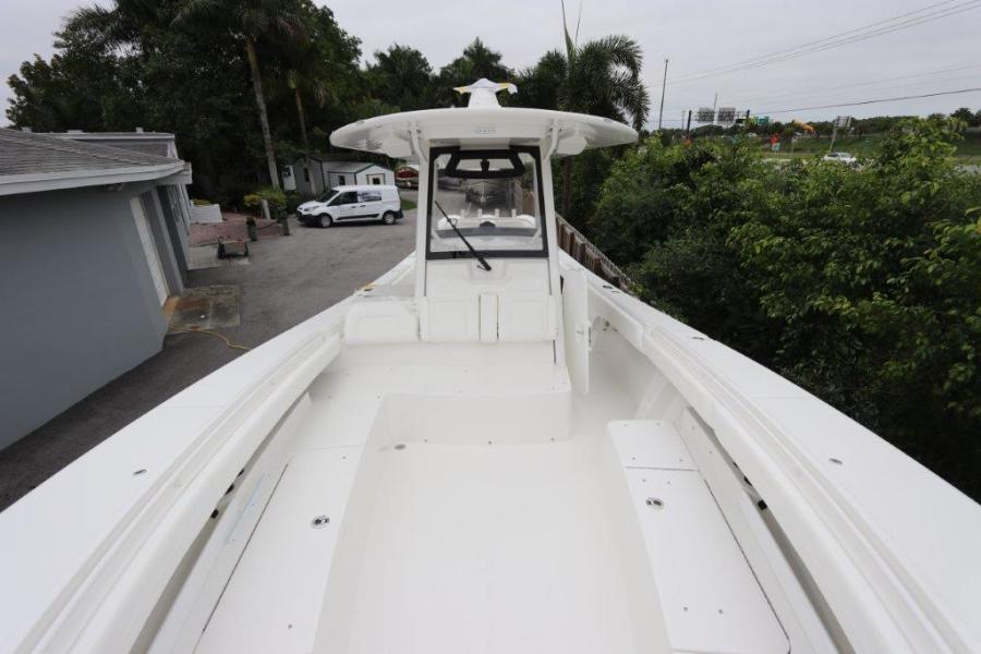 34' 2020 Regulator 34SS