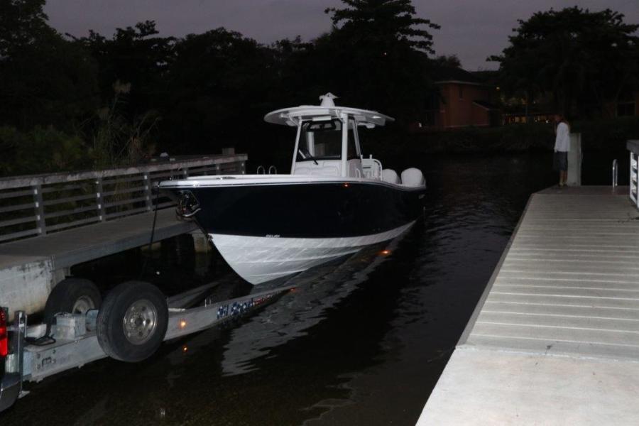 34' 2020 Regulator 34SS