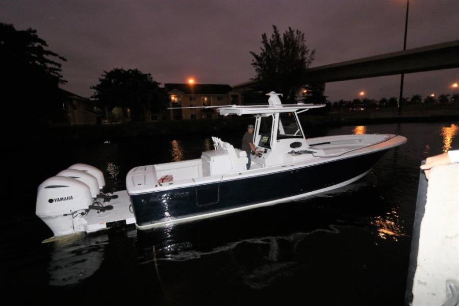 34' 2020 Regulator 34SS