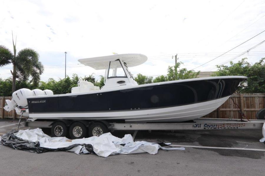 34' 2020 Regulator 34SS