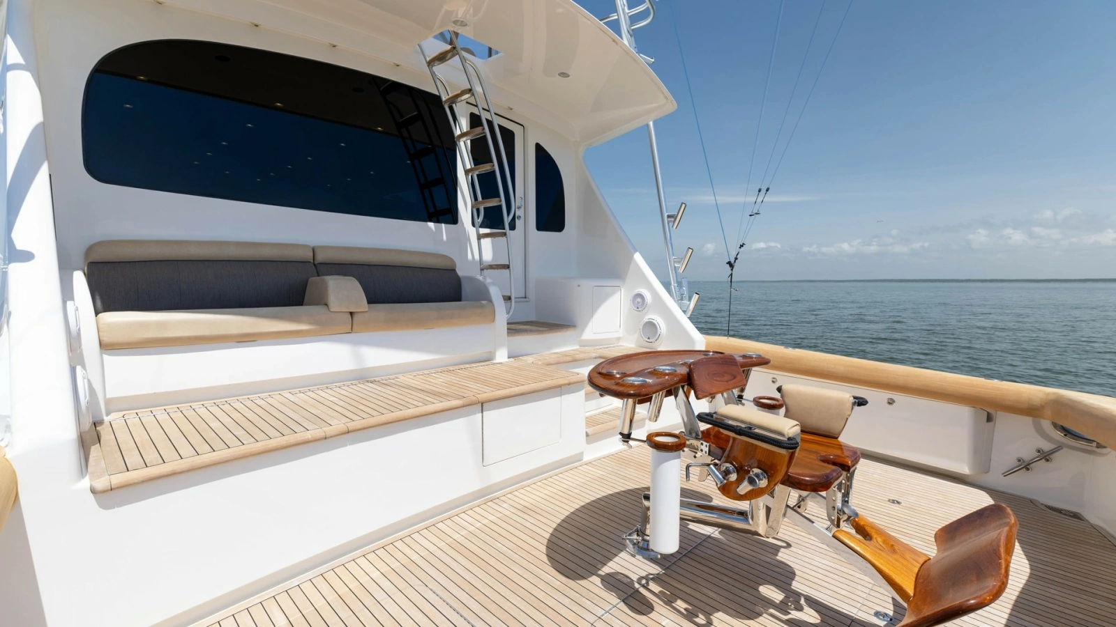 Spacious Aft Deck with Fighting Chair