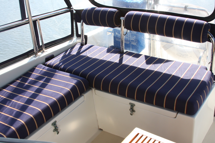 2002 Symbol 42 Sundeck Trawler