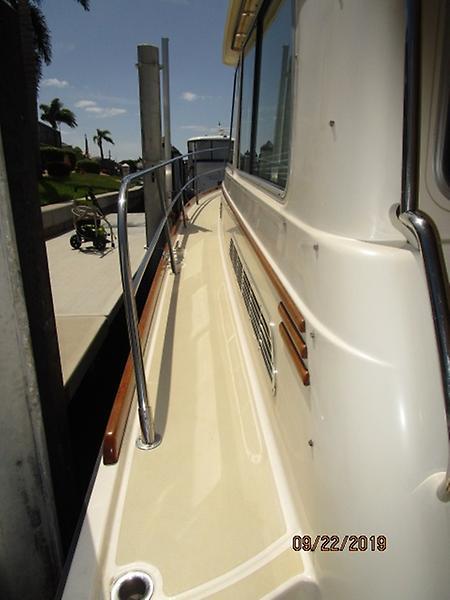 2010 Sabre "40" Express