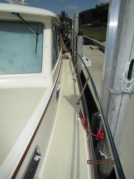 2010 Sabre "40" Express