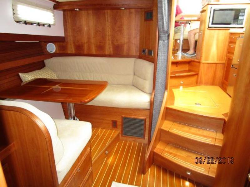 2010 Sabre "40" Express