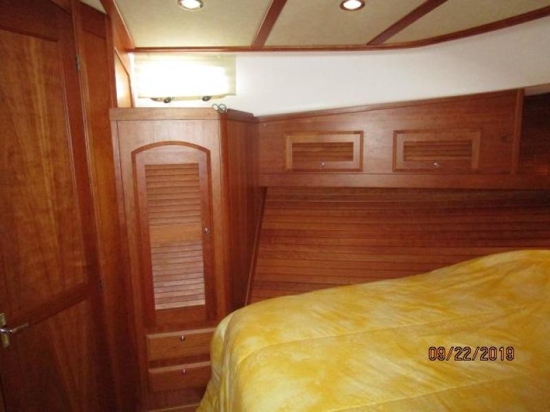 2010 Sabre "40" Express