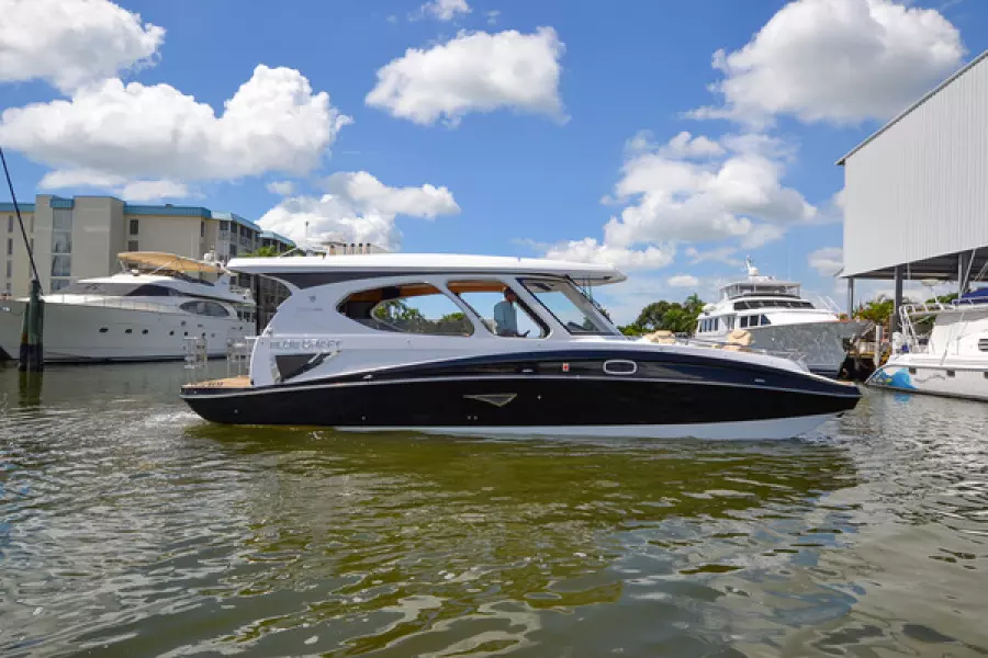 2017 Floe Craft Afina 3950